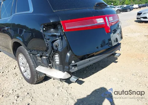 2018 Lincoln Mkt z USA, uszkodzony, nr VIN 2LMHJ5NK2JBL01831